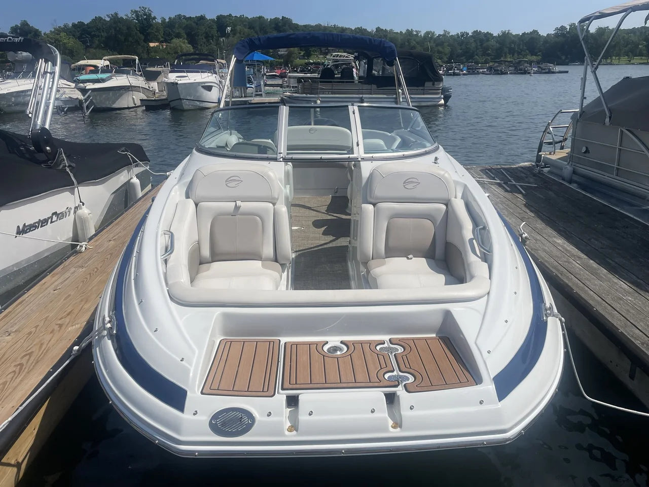 2016 Crownline E4 XS 24.0 feet, Brookfield, Connecticut #4