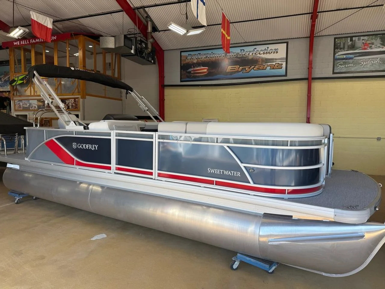 2026 Godfrey Pontoons Sweetwater 2286 C4 27" iMPACT Center Tube Package 22.0 feet, Brookfield, Connecticut #1