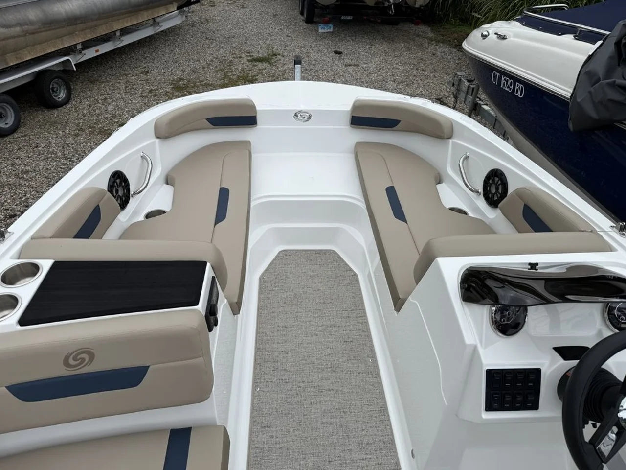 2023 Hurricane SunDeck Sport 185 OB 18.5 feet, Brookfield, Connecticut #5