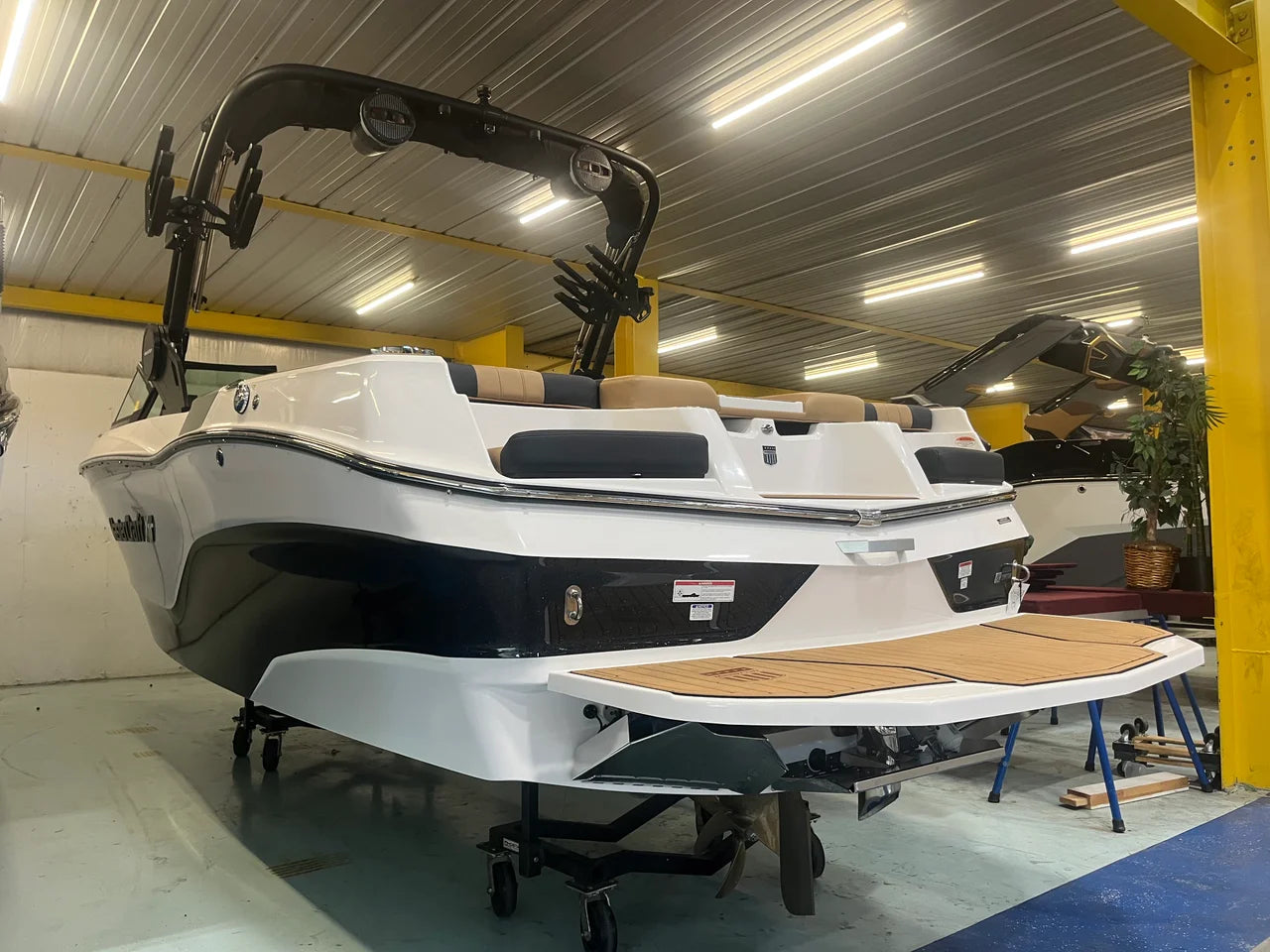 2025 MasterCraft XT-22T 22.0 feet, Brookfield, Connecticut #3