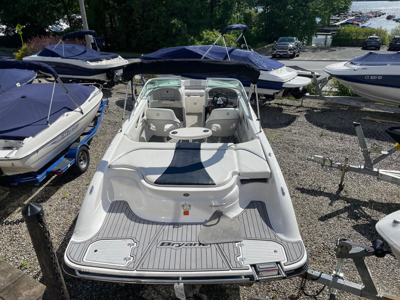 2009 Bryant 246 Bowrider 24.6 feet, Brookfield, Connecticut #4