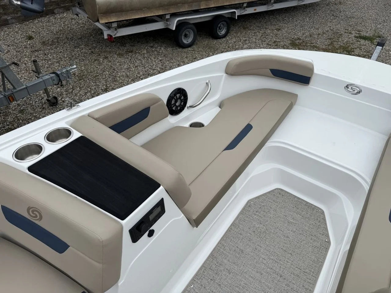 2023 Hurricane SunDeck Sport 185 OB 18.5 feet, Brookfield, Connecticut #7