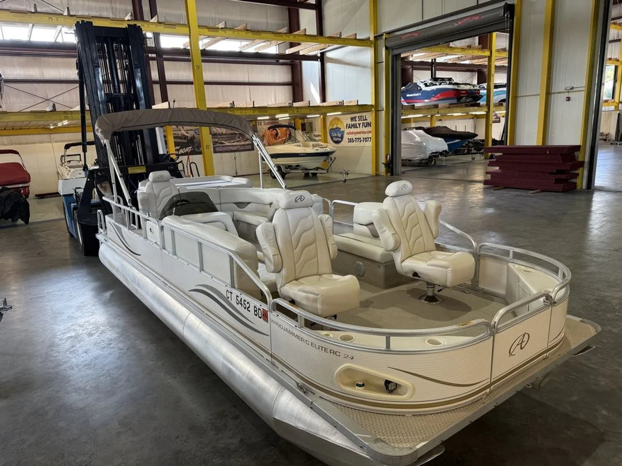 2008 Avalon Windjammer Elite RC 24 24.0 feet, Brookfield, Connecticut #6