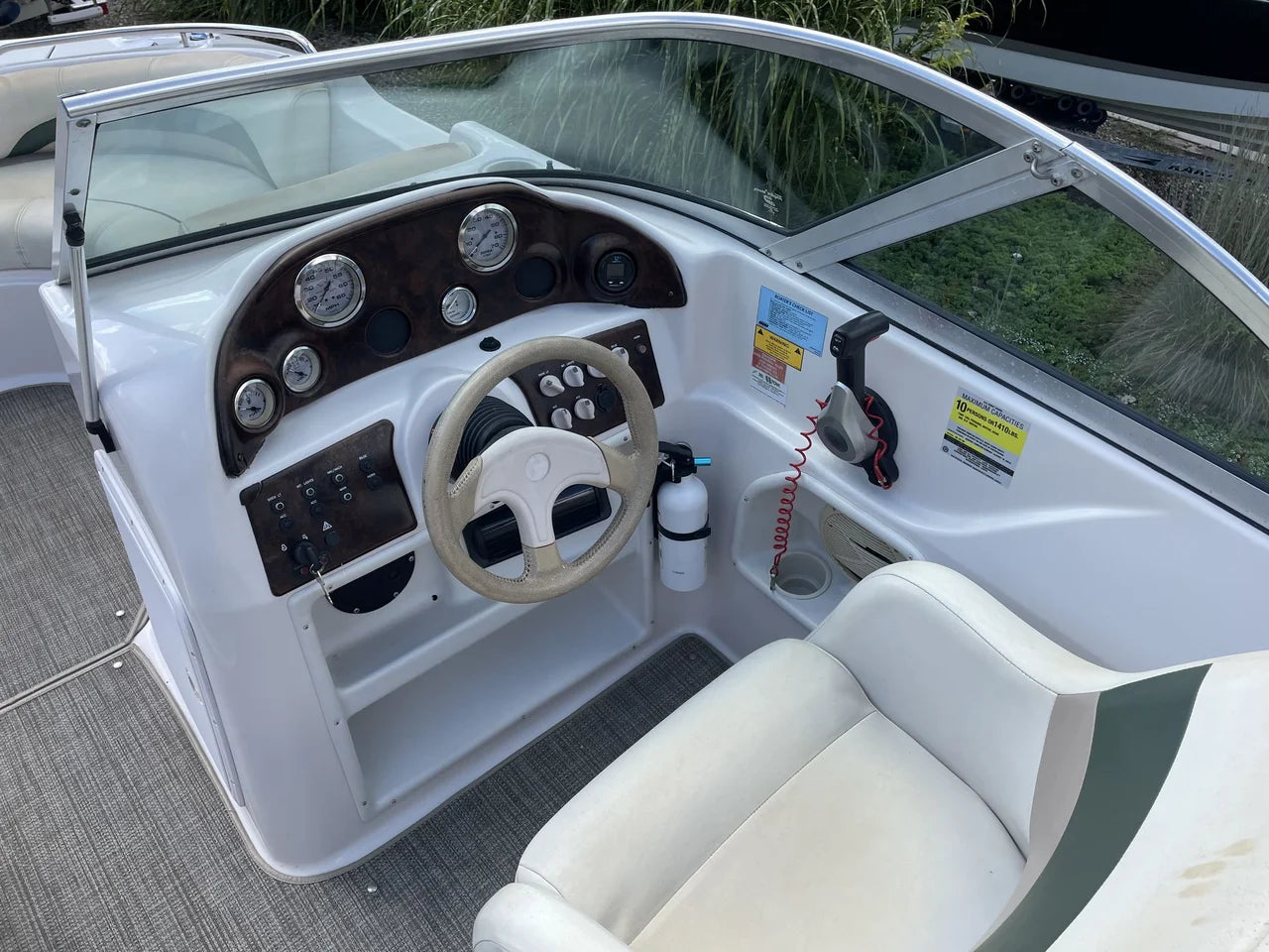2002 Hurricane Sundeck 187 18.0 feet, Brookfield, Connecticut #9