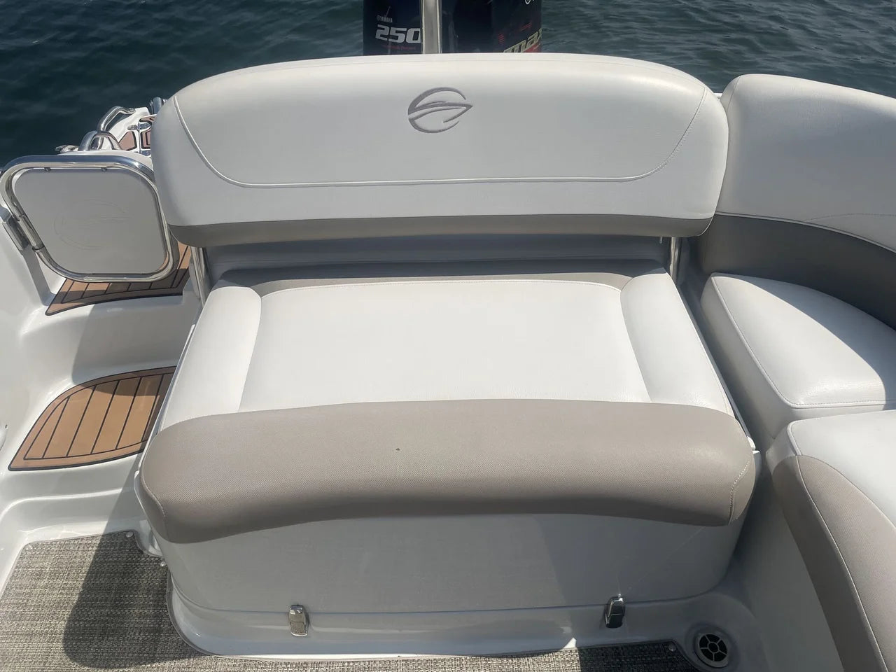 2016 Crownline E4 XS 24.0 feet, Brookfield, Connecticut #13